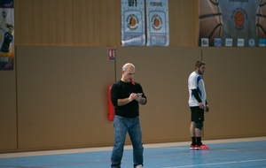 5a282fbac56e4_HandSeniordu041220175646.jpg