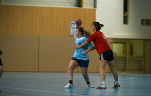 5a3eb19477cc8_HandSeniordu041220177831.jpg